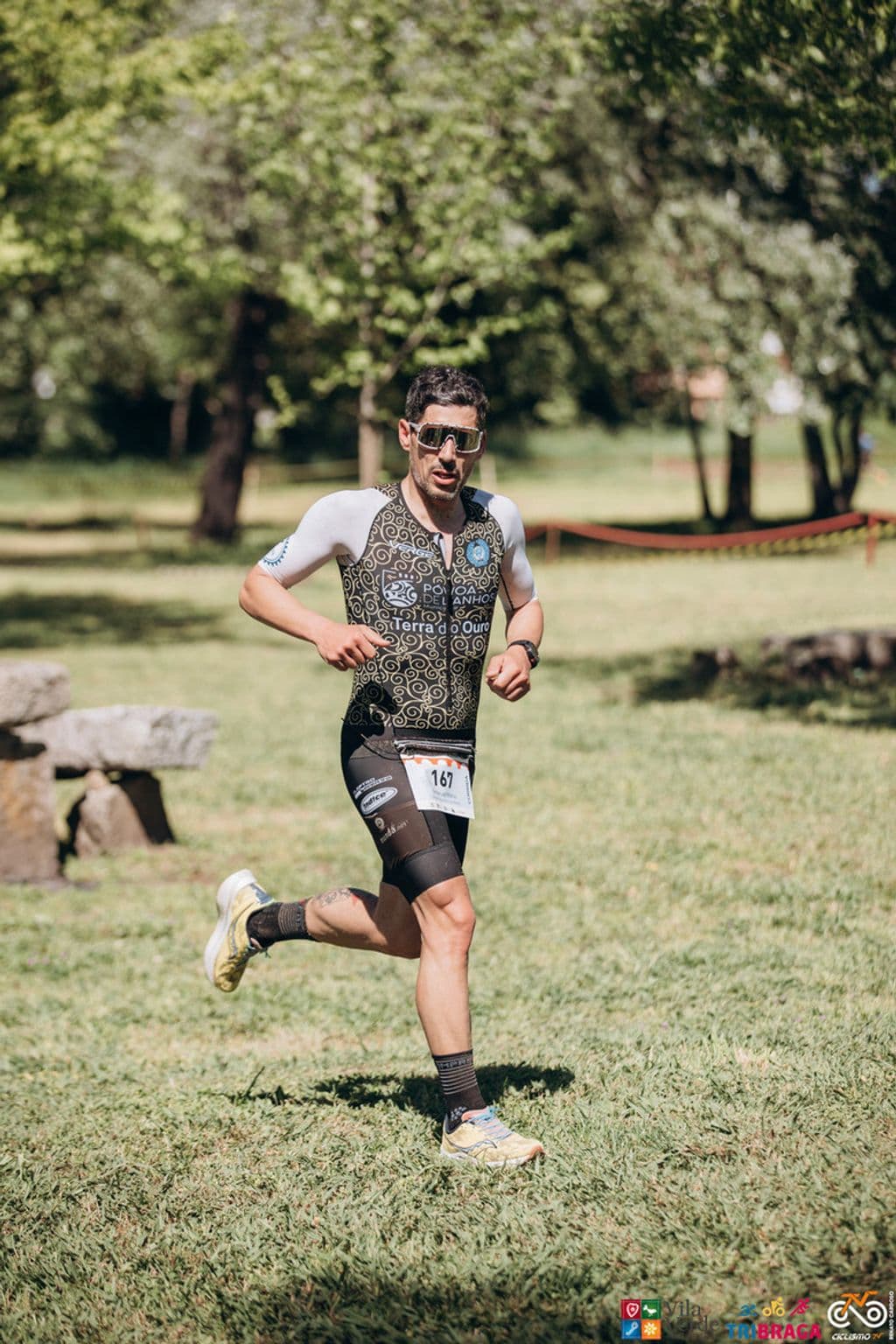 Atleta com o dorsal 167