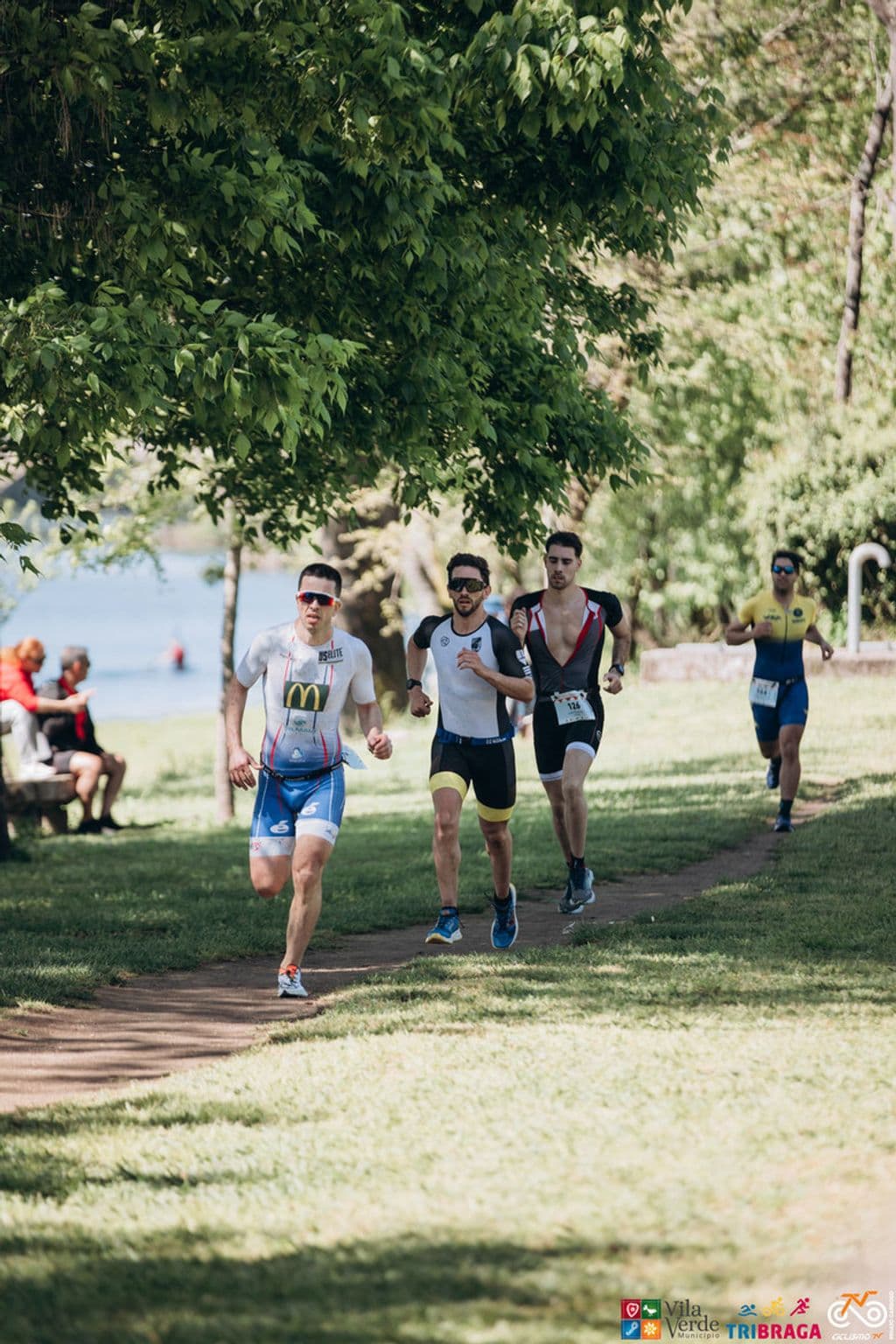 Atleta com o dorsal 211
