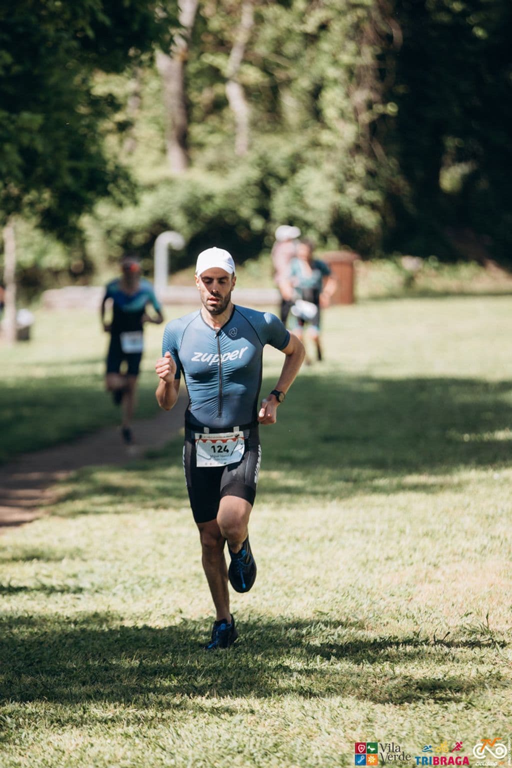 Atleta com o dorsal 124