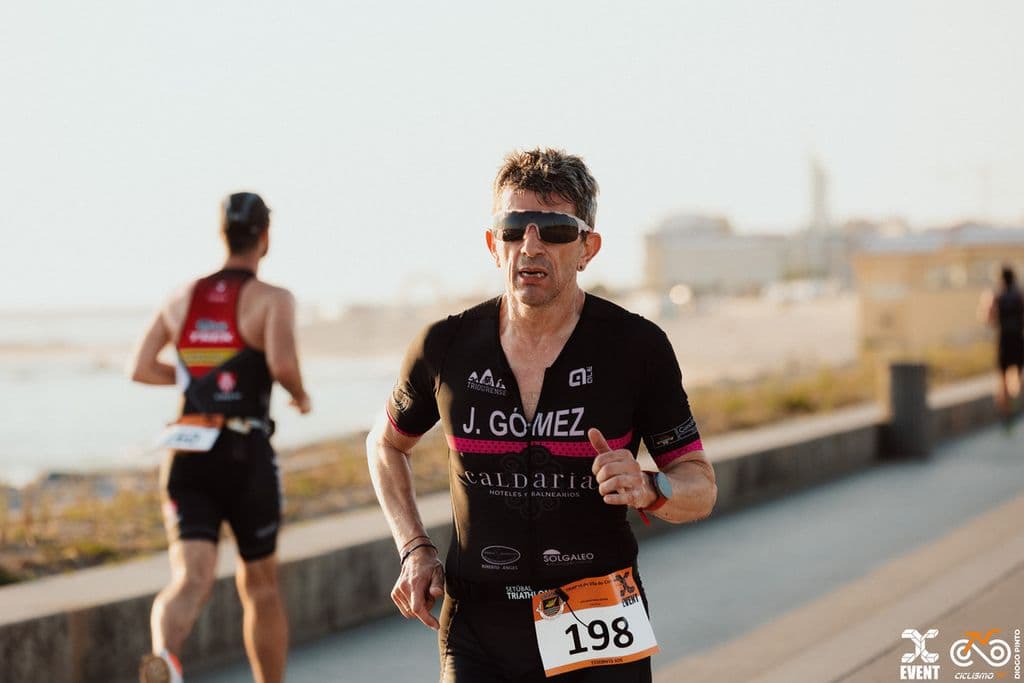 Atleta com o dorsal 198