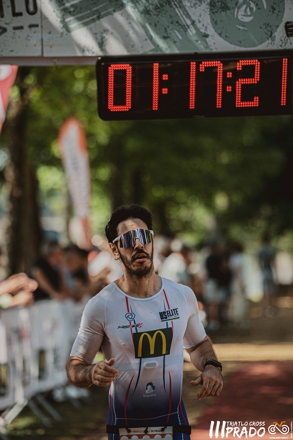 Atleta com o dorsal 200