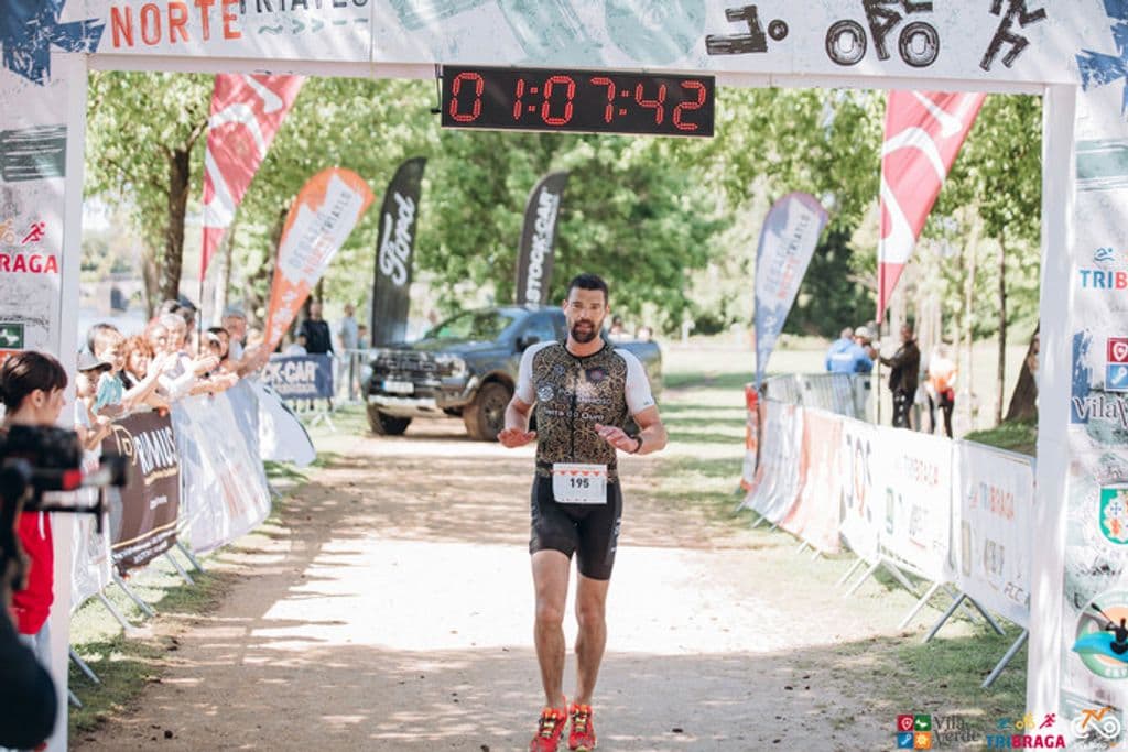 Atleta com o dorsal 195