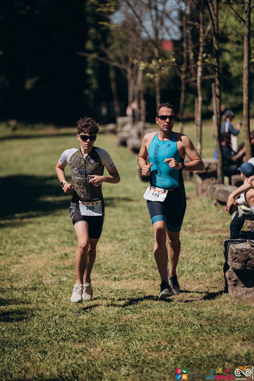 Atleta com o dorsal 208