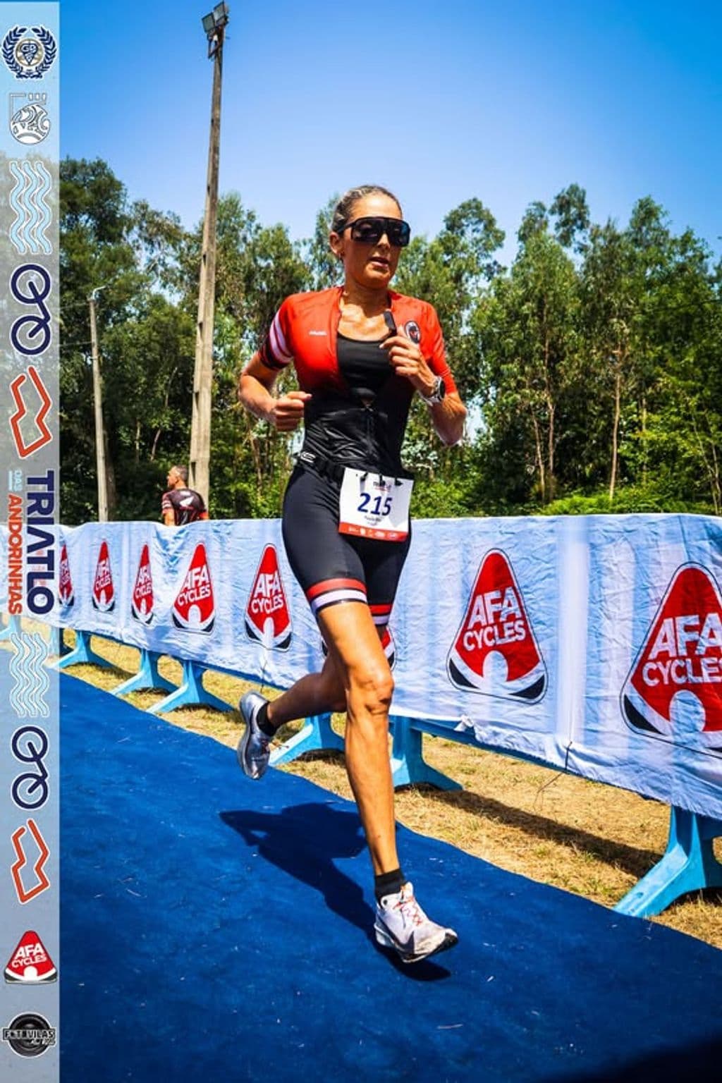 Atleta com o dorsal 215