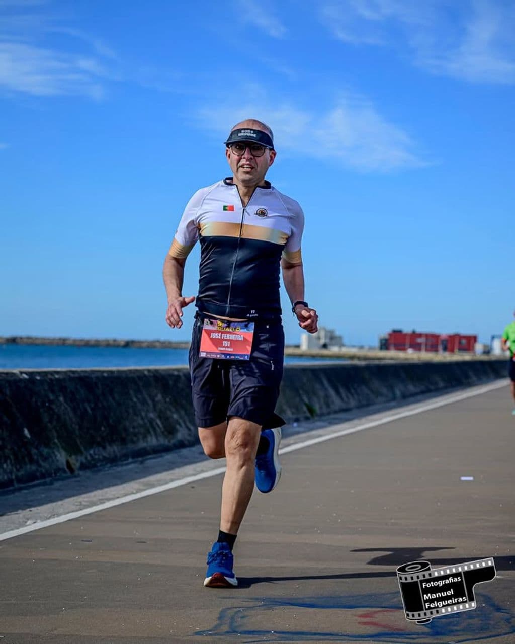 Atleta com o dorsal 151