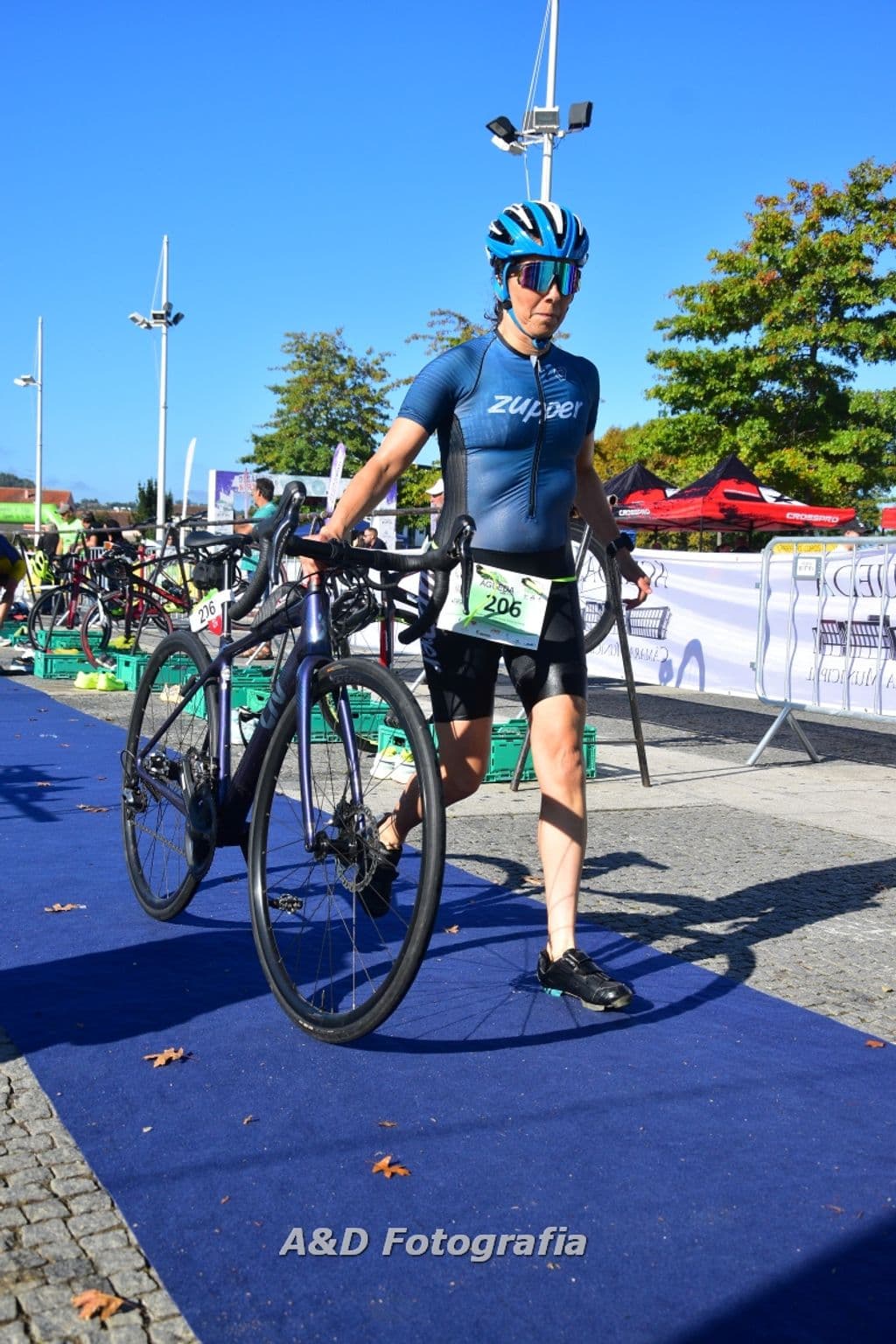 Atleta com o dorsal 206