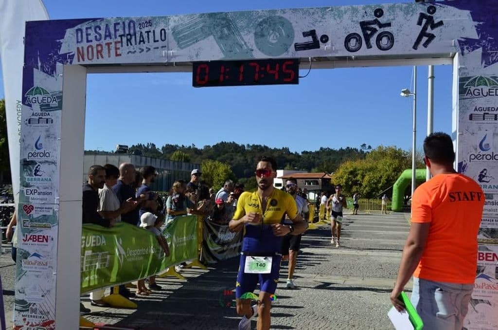 Atleta com o dorsal 140