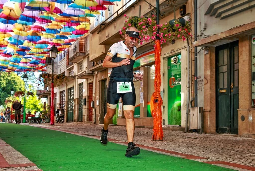 Atleta com o dorsal 107