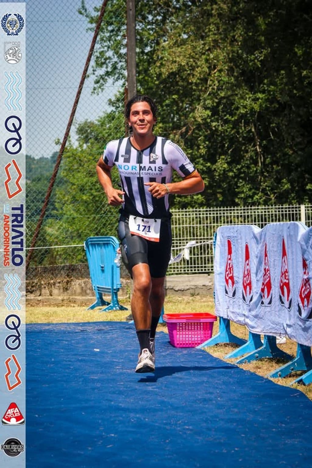 Atleta com o dorsal 171