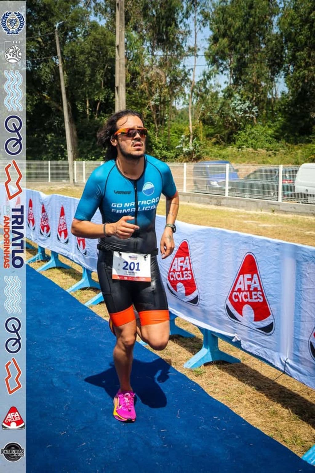Atleta com o dorsal 201