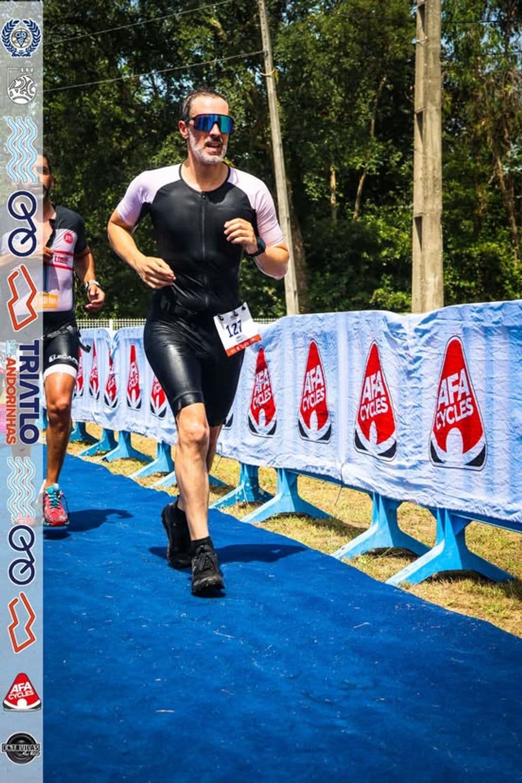 Atleta com o dorsal 127