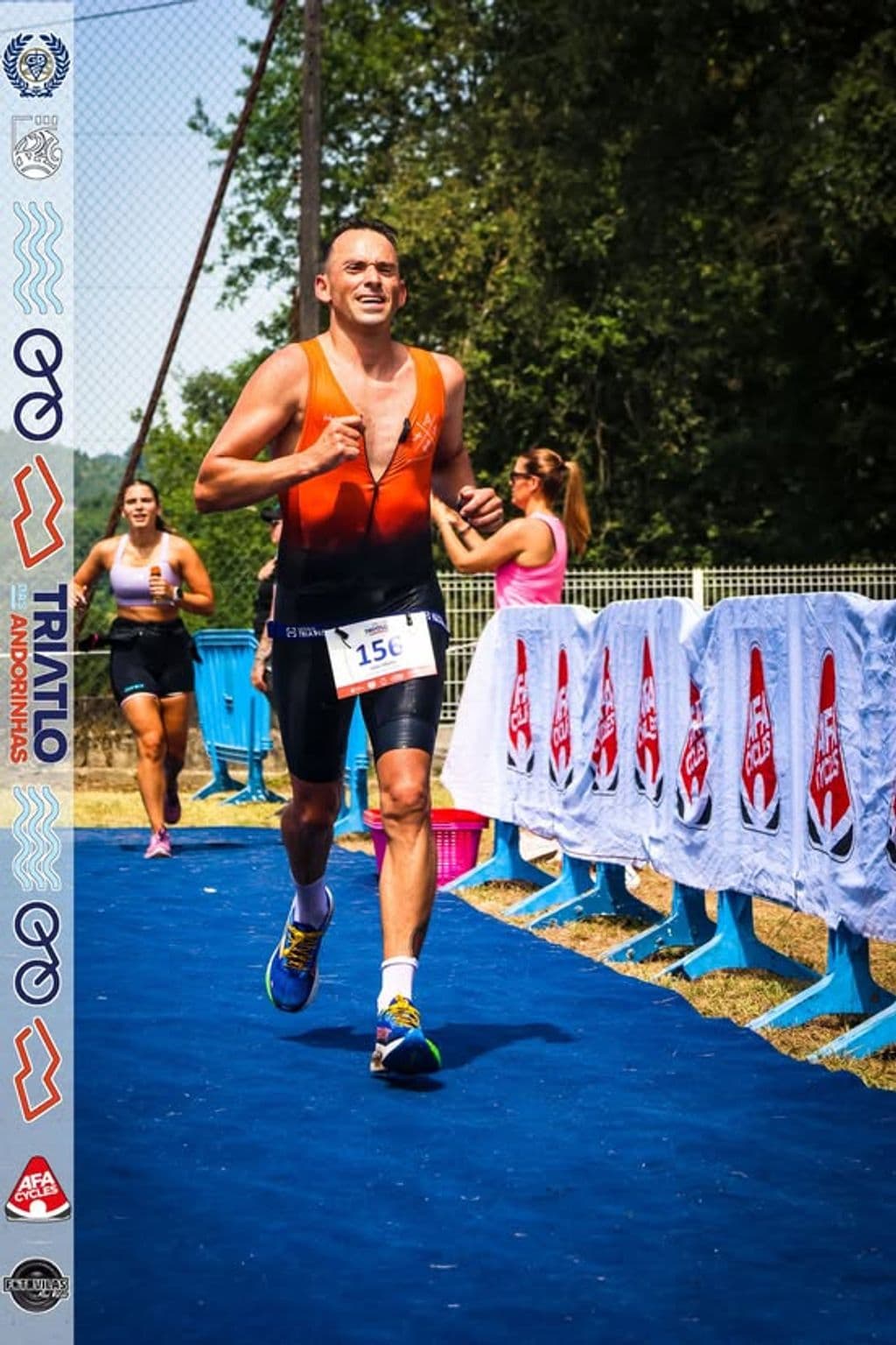 Atleta com o dorsal 156