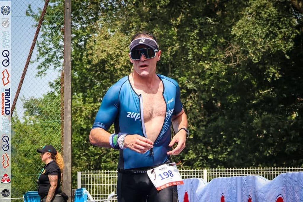 Atleta com o dorsal 198