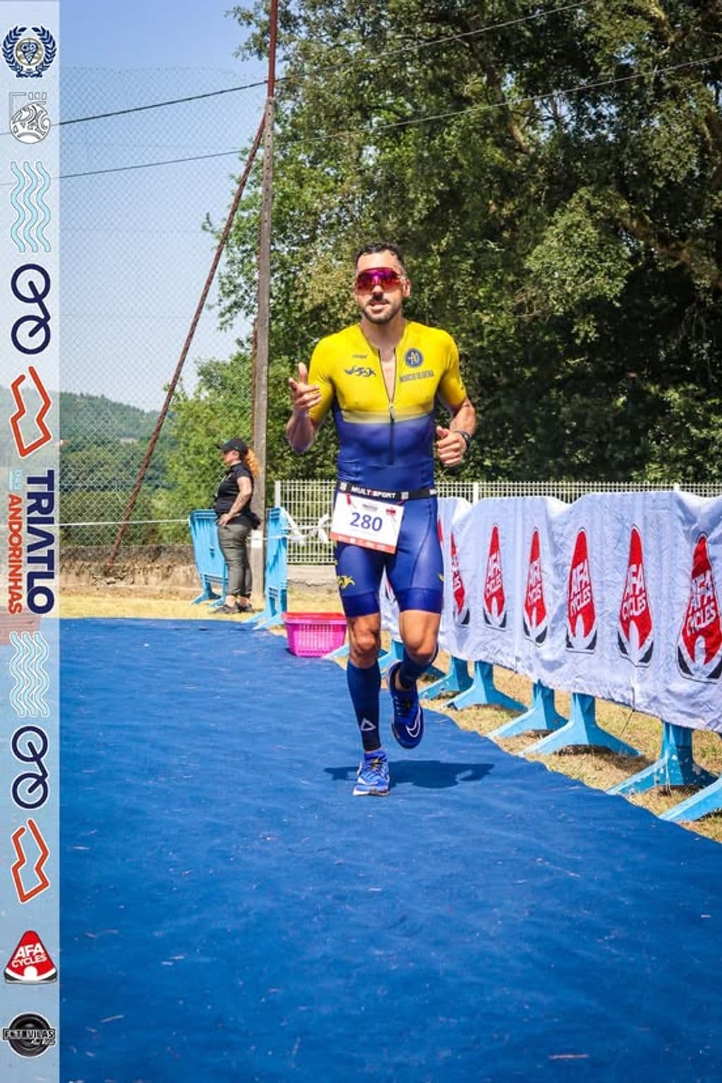 Atleta com o dorsal 280