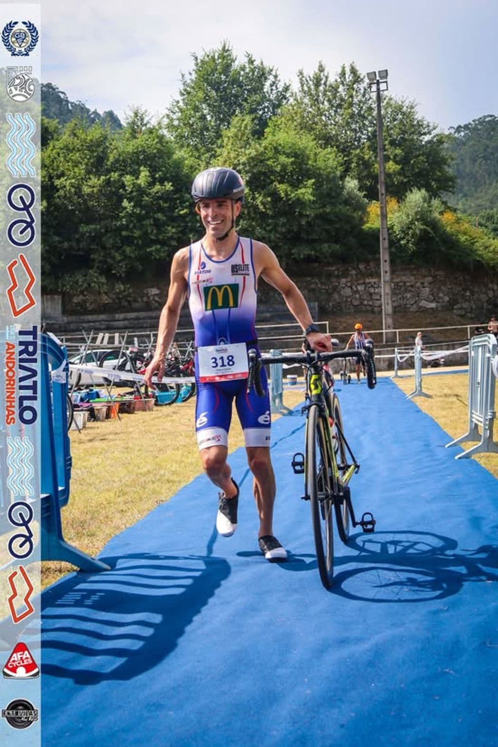 Atleta com o dorsal 318