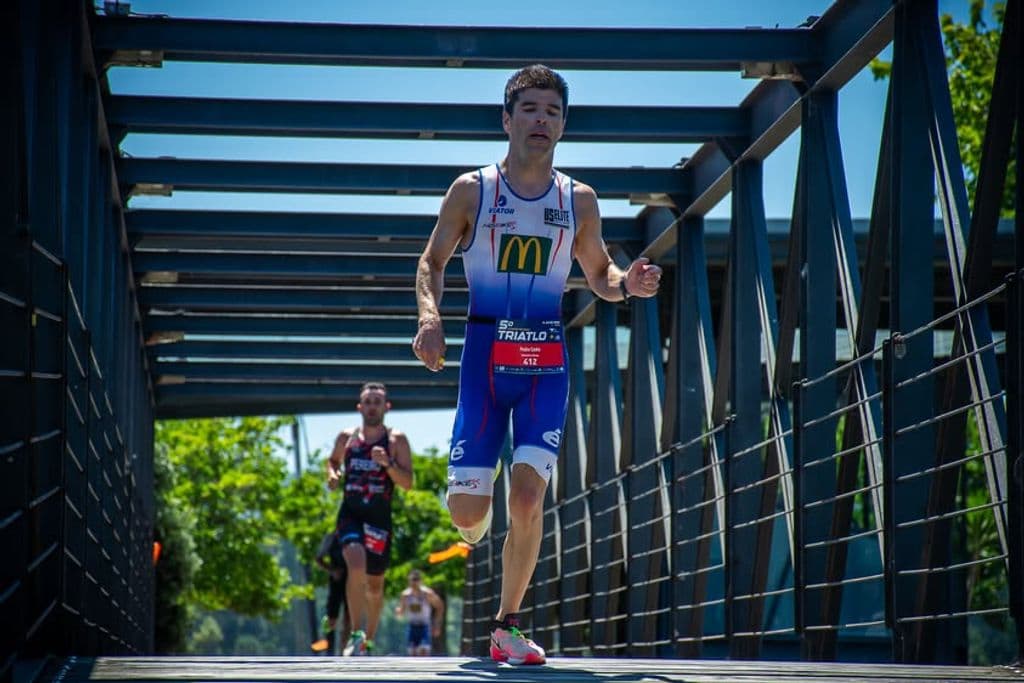 Atleta com o dorsal 412