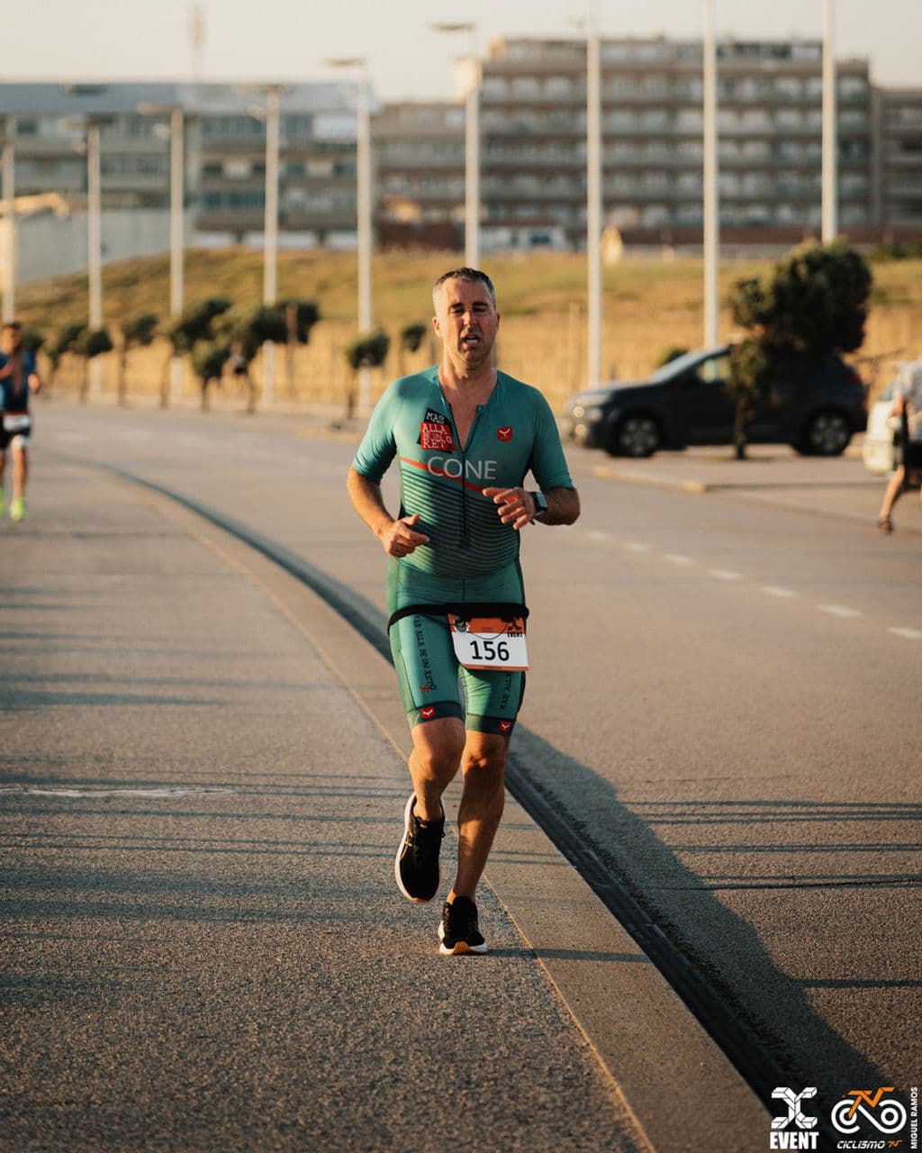 Atleta com o dorsal 156