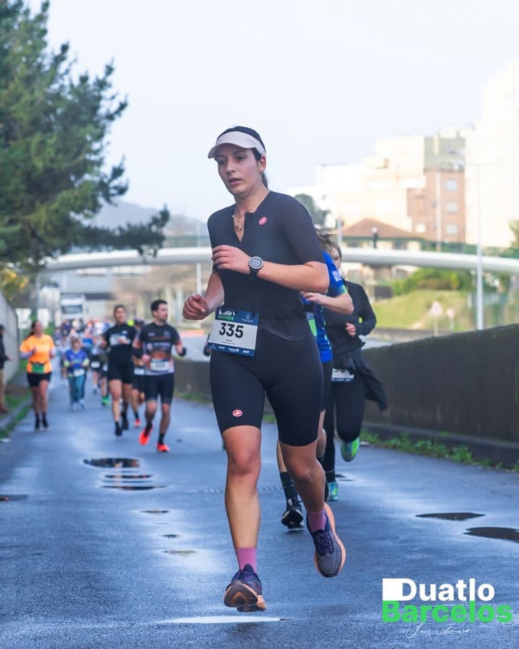Atleta com o dorsal 335