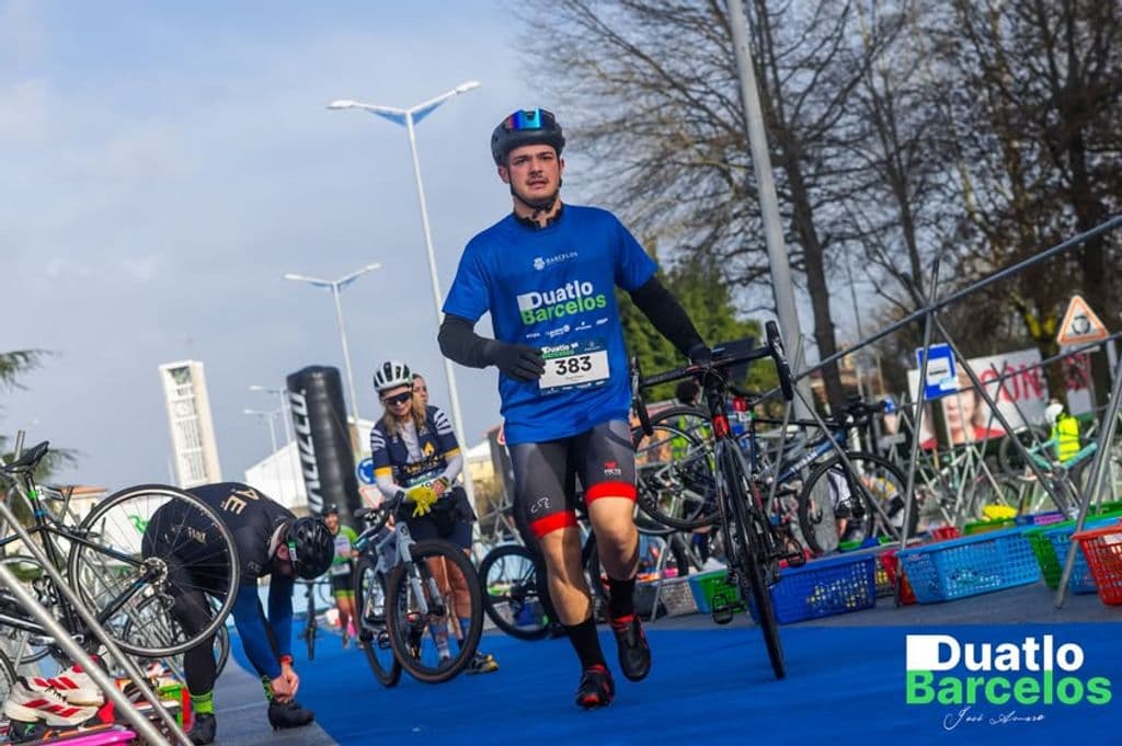 Atleta com o dorsal 383