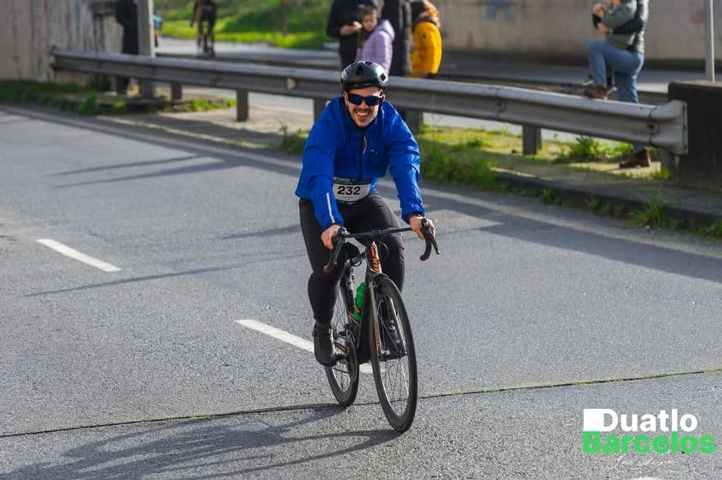 Atleta com o dorsal 232