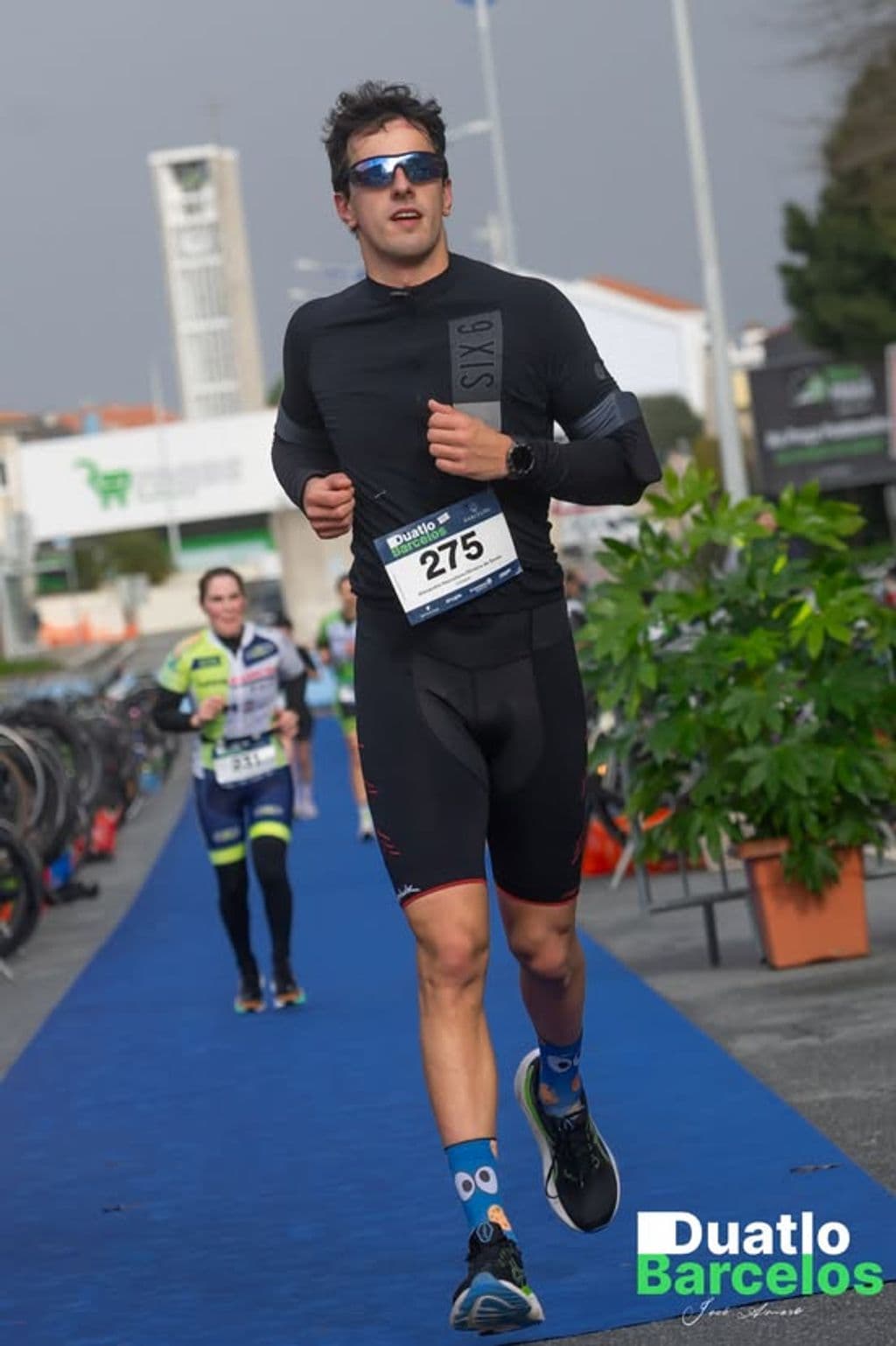 Atleta com o dorsal 275
