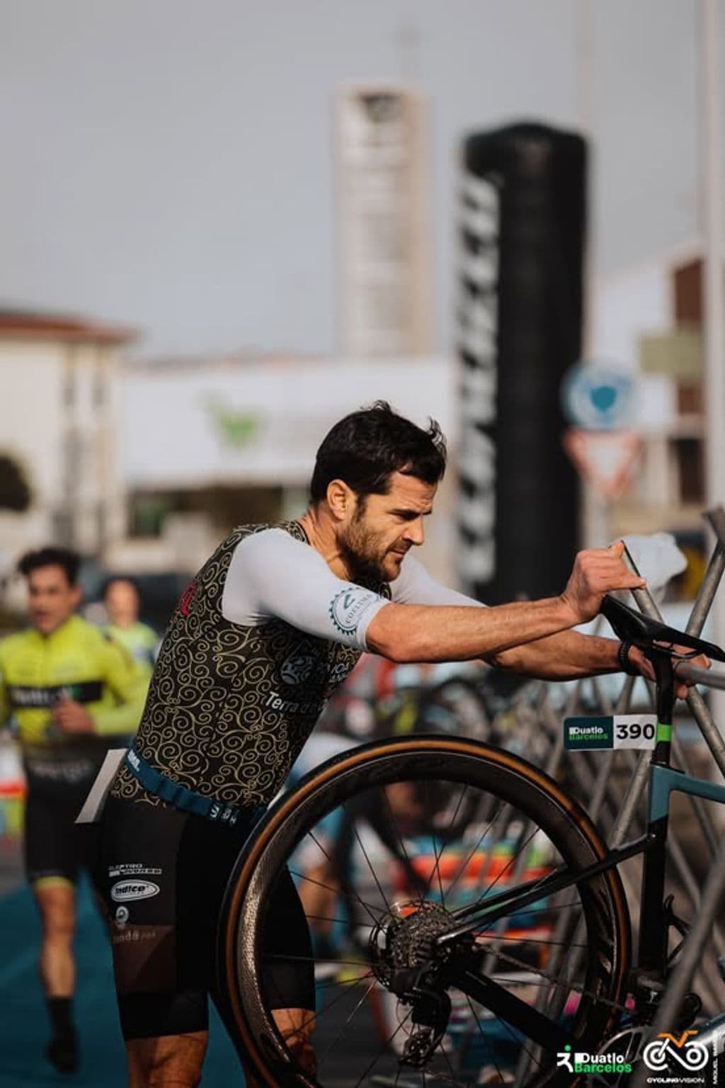 Atleta com o dorsal 390