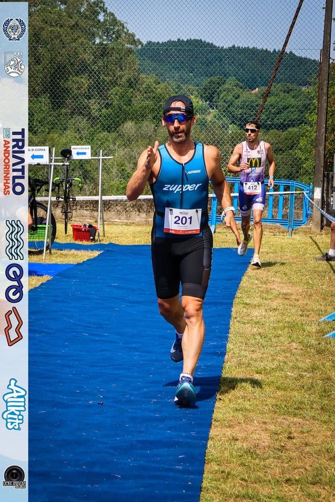 Atleta com o dorsal 201
