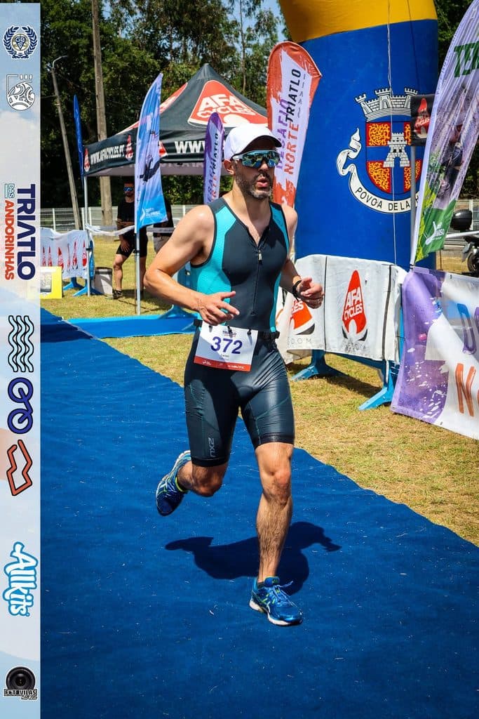 Atleta com o dorsal 372