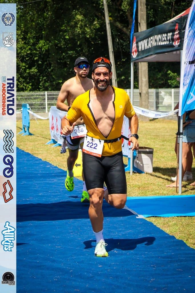 Atleta com o dorsal 222