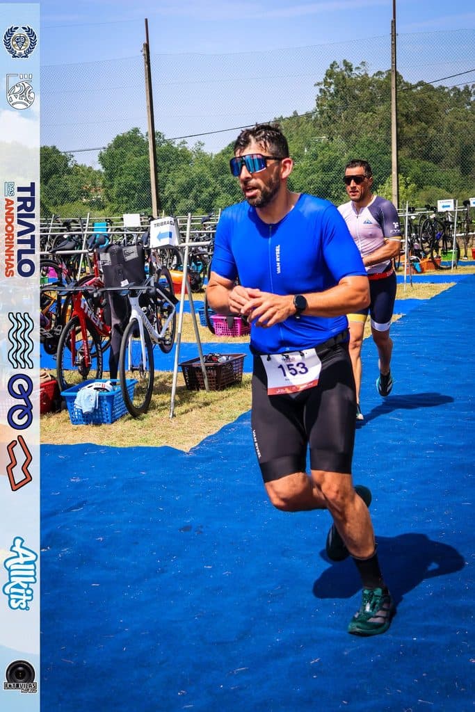 Atleta com o dorsal 153