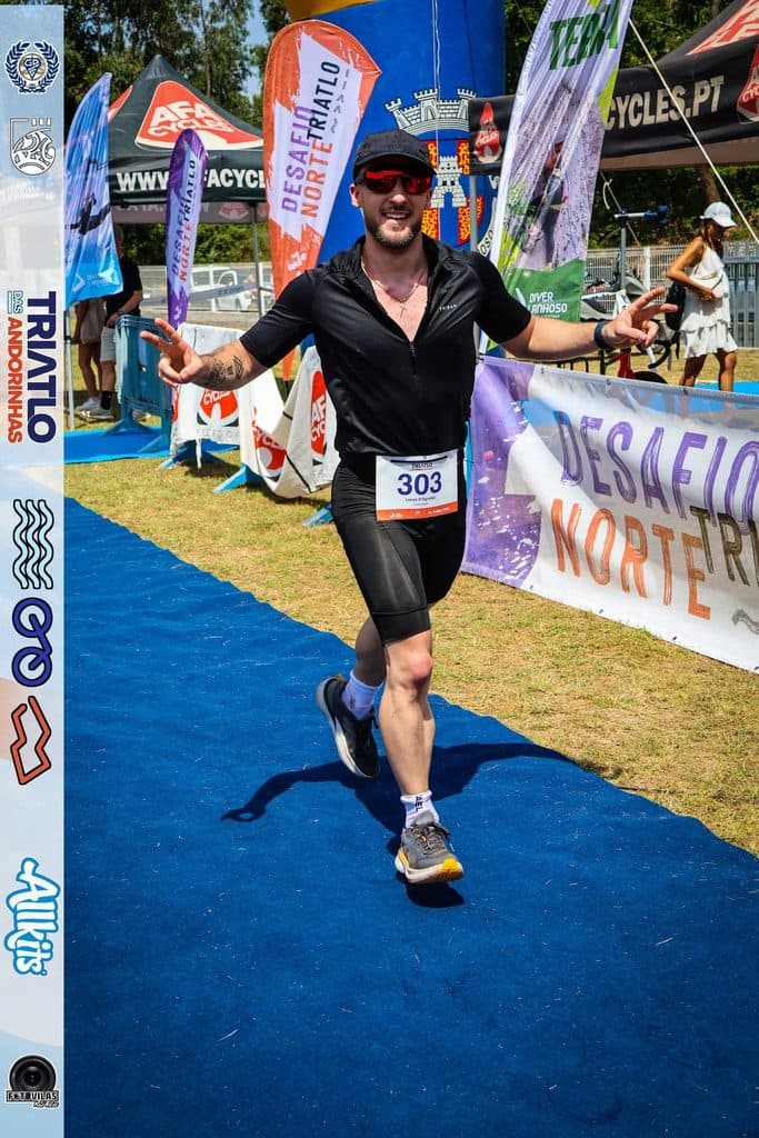Atleta com o dorsal 303