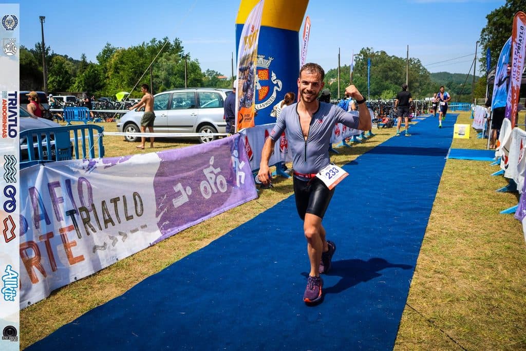 Atleta com o dorsal 233