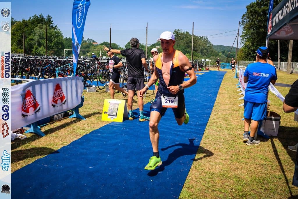 Atleta com o dorsal 219