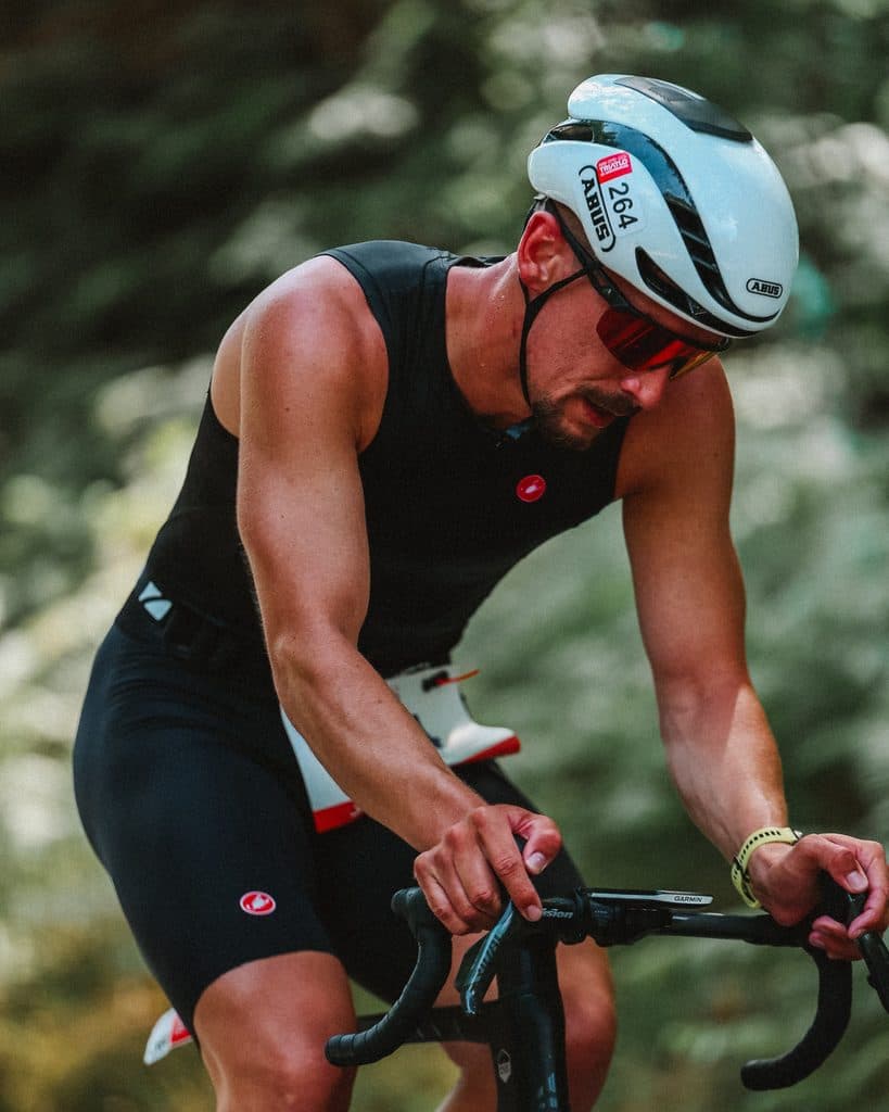 Atleta com o dorsal 264