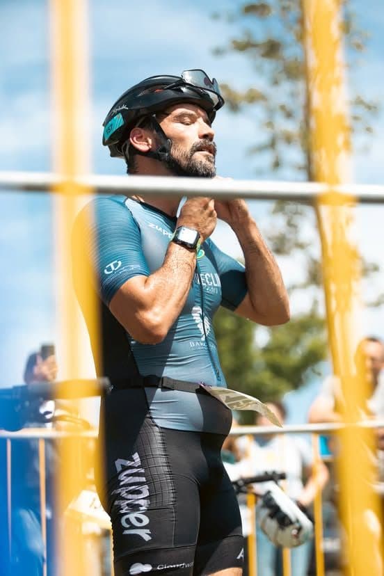 Atleta com o dorsal 157
