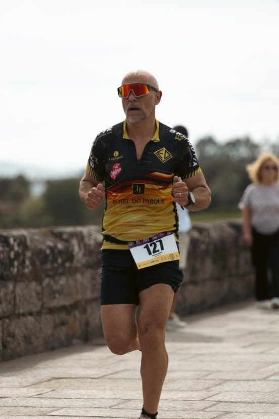 Atleta com o dorsal 127