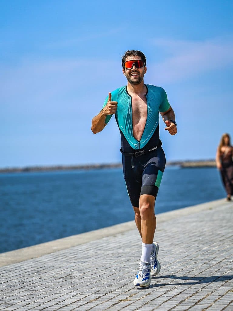 Atleta com o dorsal 324