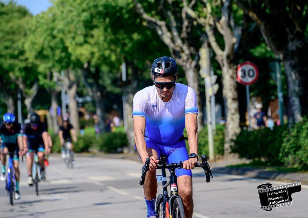 Atleta com o dorsal 165