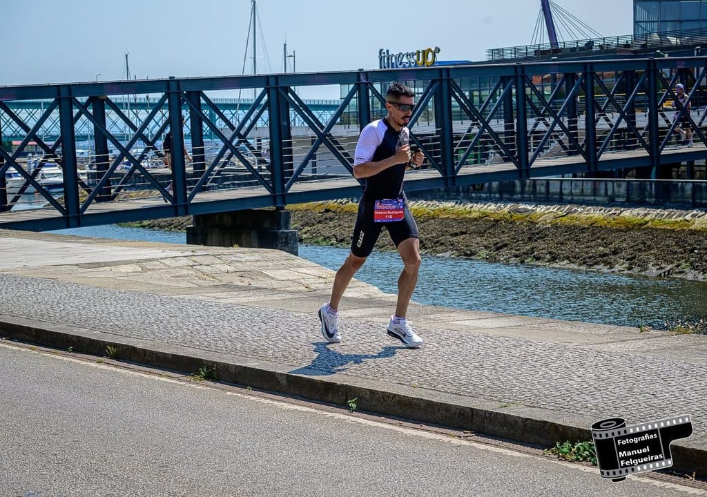 Atleta com o dorsal 110