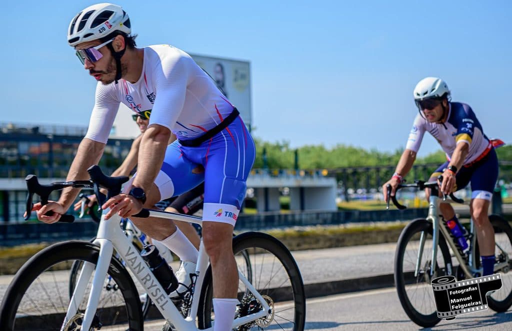 Atleta com o dorsal 470