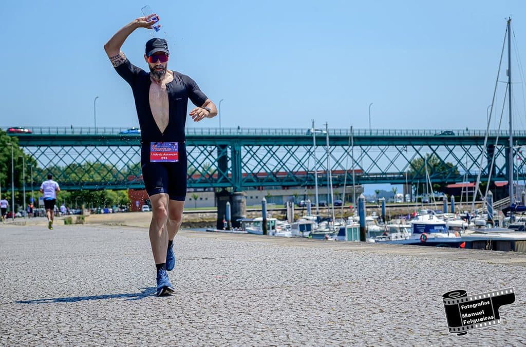 Atleta com o dorsal 233