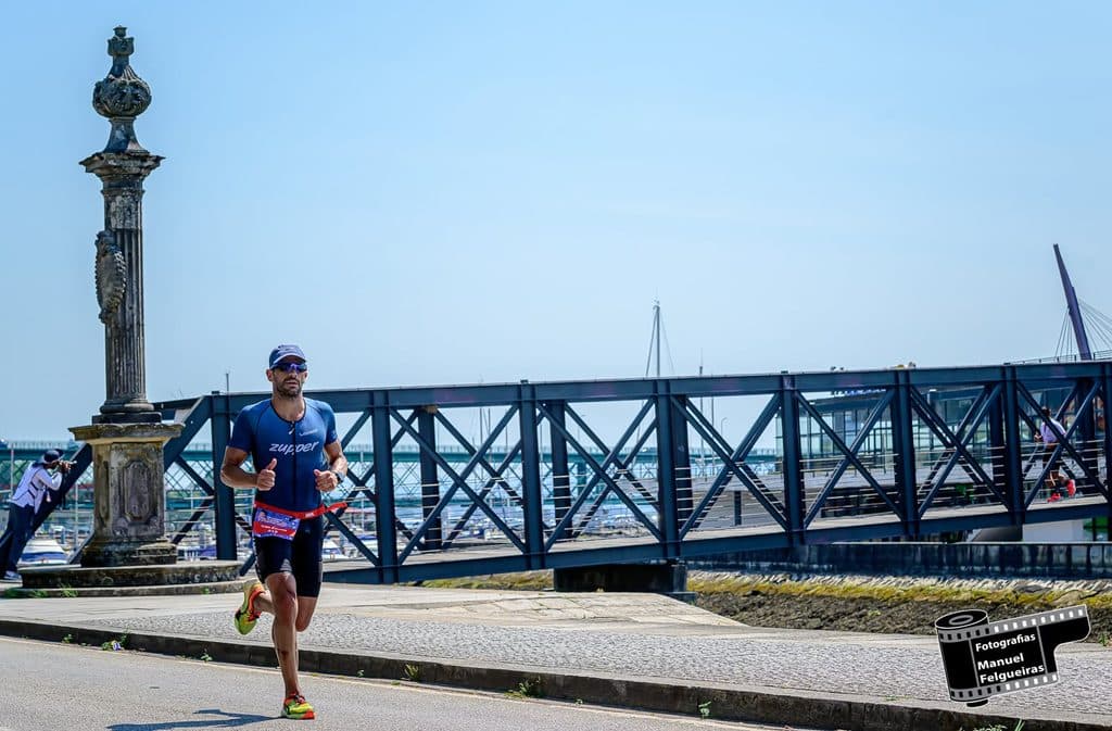 Atleta com o dorsal 219