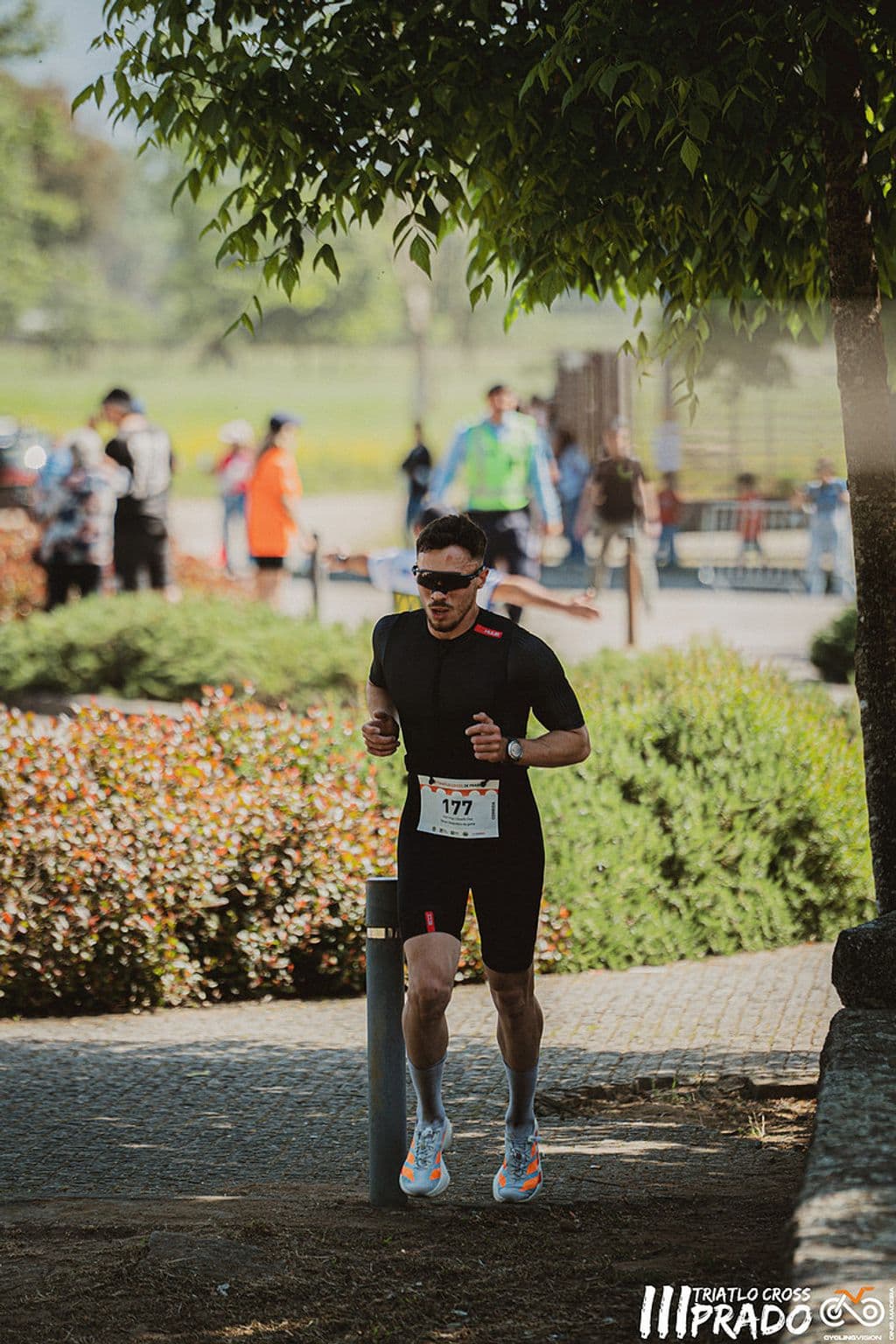 Atleta com o dorsal 177