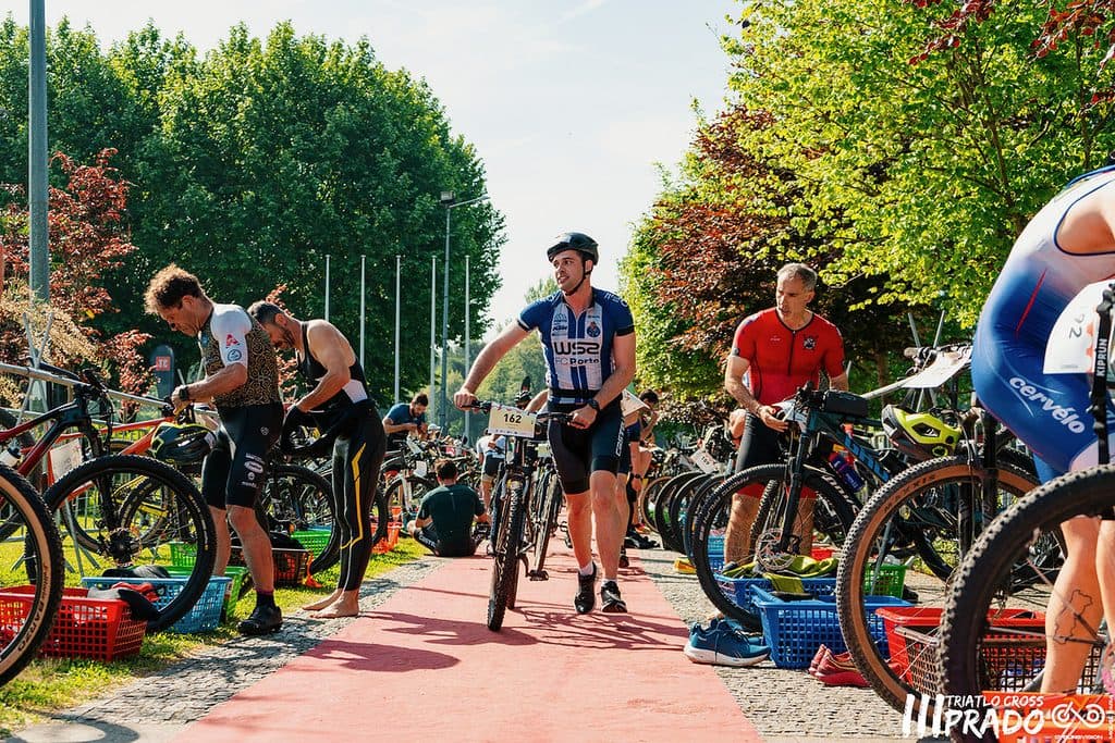 Atleta com o dorsal 162